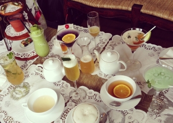 Tea Party at Oza Tea House